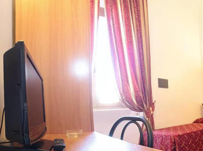 Hotel Euro Quiris Roma Dış mekan fotoğraf
